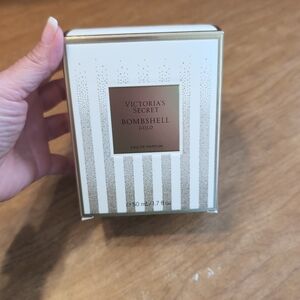 Victoria's Secret Bombshell Gold Perfume